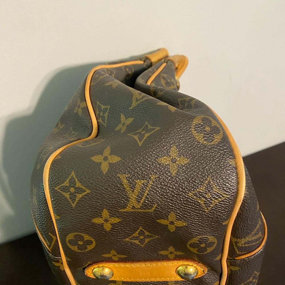 Louis Vuitton Brown and Gold Monogram Shoulder Bag - Galleria PM. - Picture 7 of 13